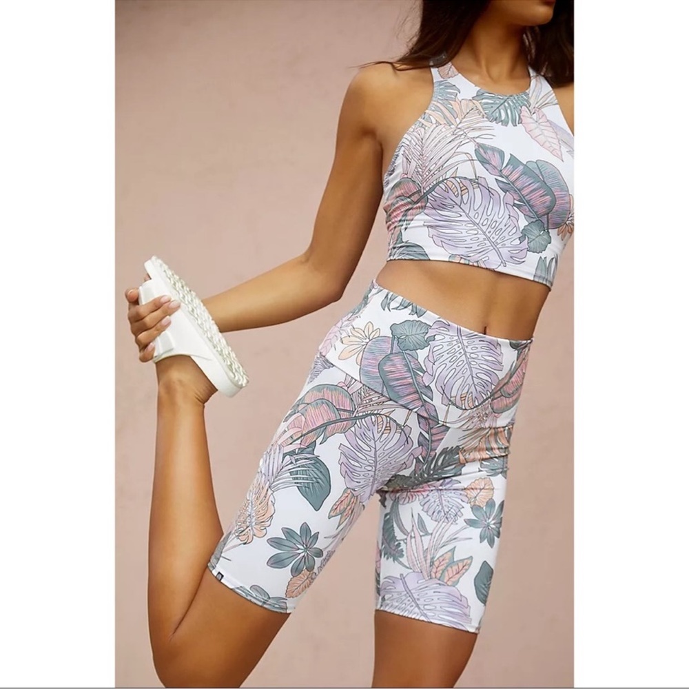 Free People Onzie High Rise Biker Shorts in Boho Botanical Size XS